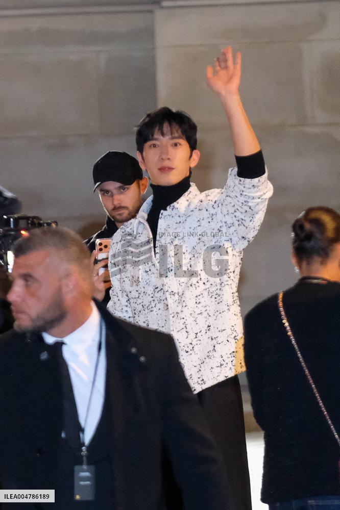 PFW - Celebs Arrive At Chanel Show