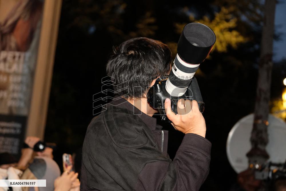 PFW - Atmosphere At Chanel Show