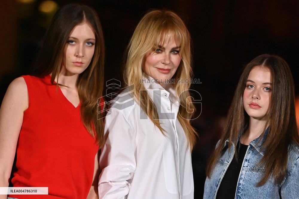 Chanel Photocall Paris Fashion Week. FC