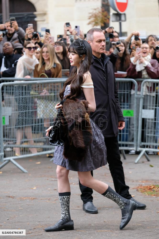 PFW - Miu Miu Outside Arrivals