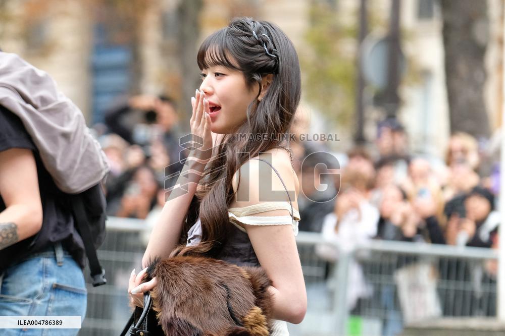PFW - Miu Miu Outside Arrivals