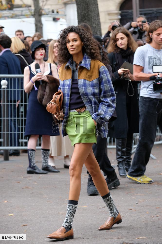 PFW - Miu Miu Outside Arrivals