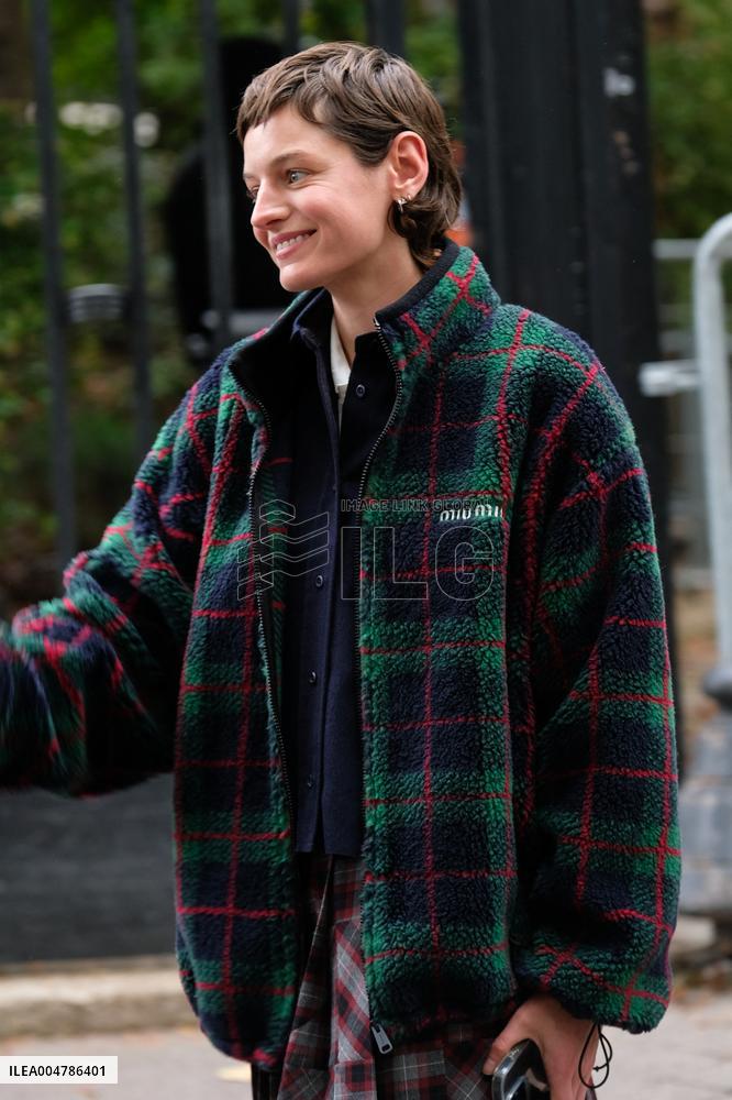 PFW - Miu Miu Outside Arrivals