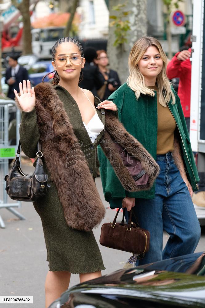 PFW - Miu Miu Outside Arrivals