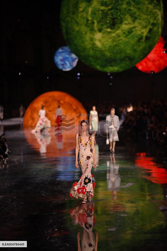 Chanel Runway Fashion Week Paris.FC