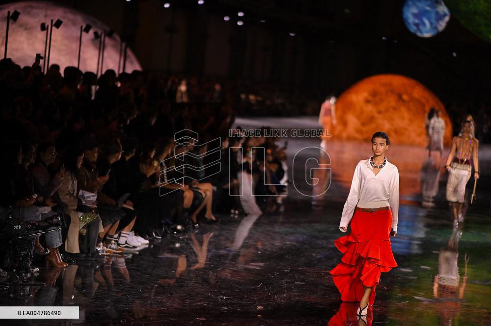 Chanel Runway Fashion Week Paris.FC