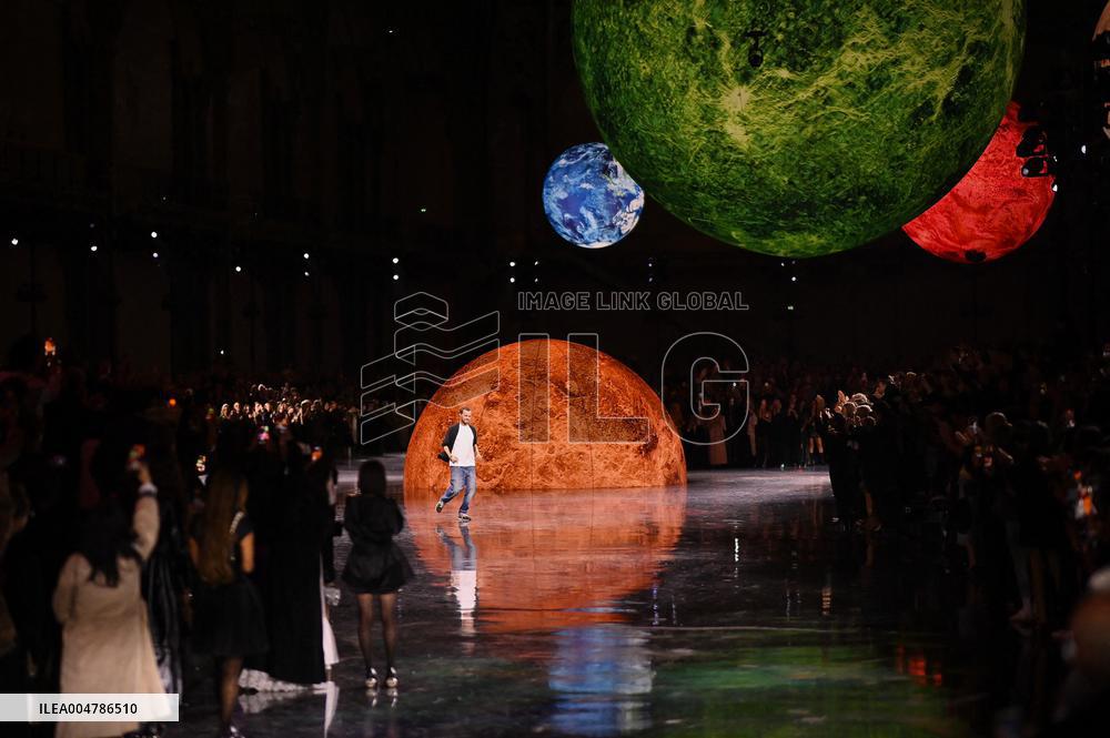 Chanel Runway Fashion Week Paris.FC