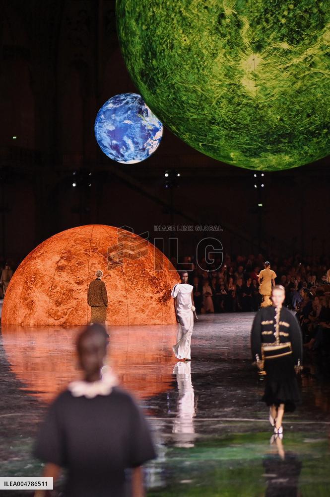 Chanel Runway Fashion Week Paris.FC