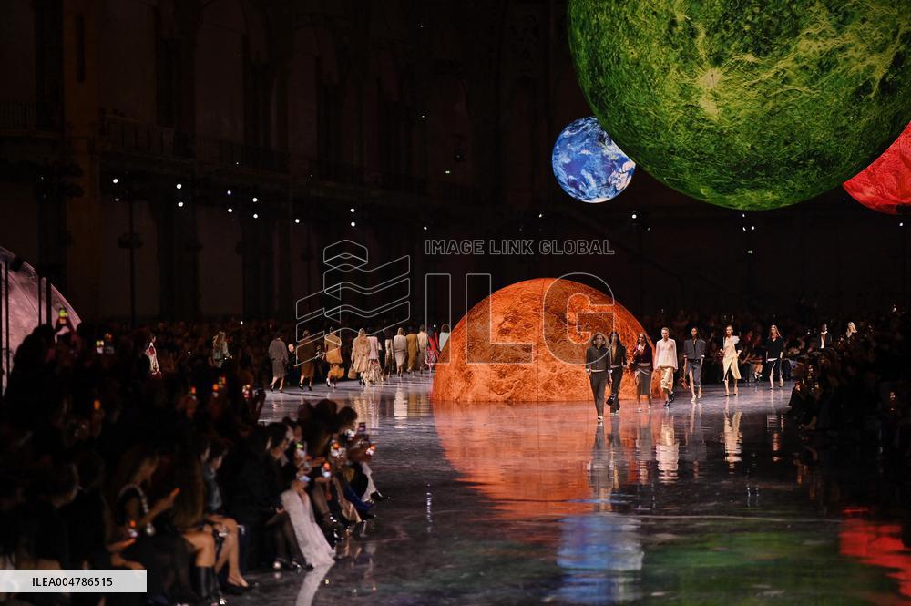 Chanel Runway Fashion Week Paris.FC