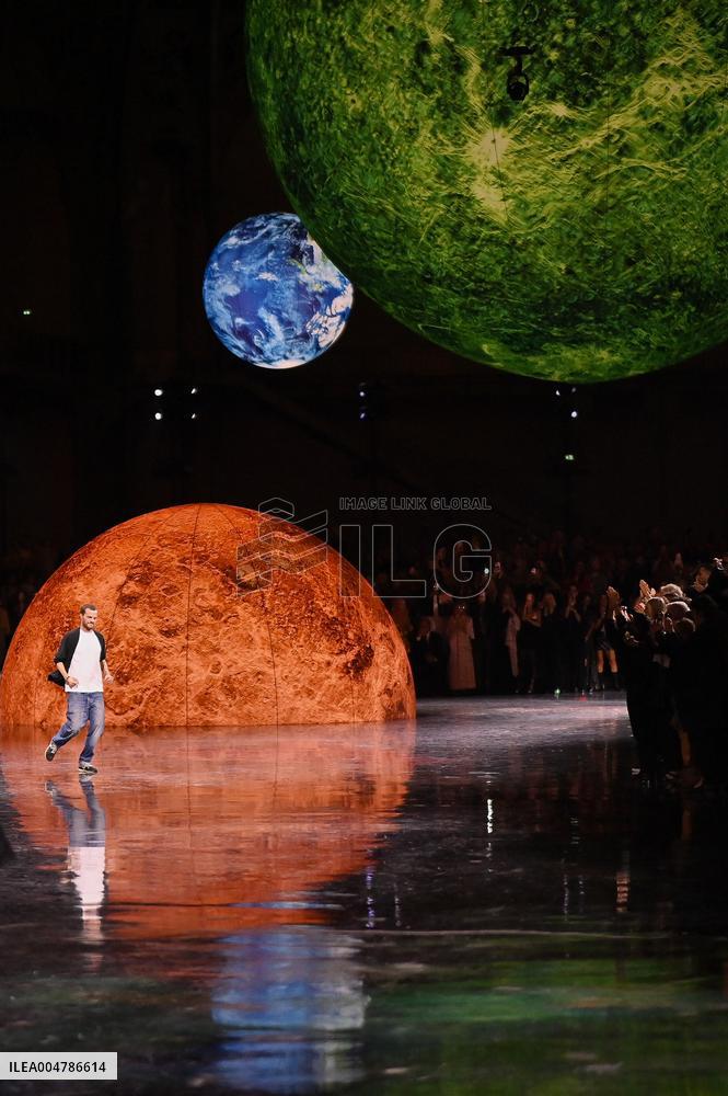 Chanel Runway Fashion Week Paris.FC