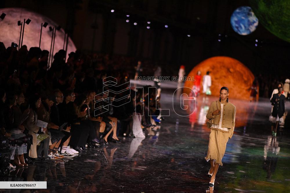 Chanel Runway Fashion Week Paris.FC