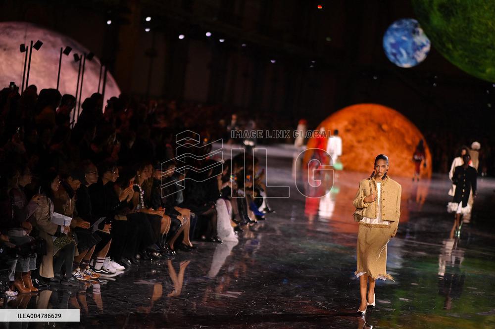 Chanel Runway Fashion Week Paris.FC