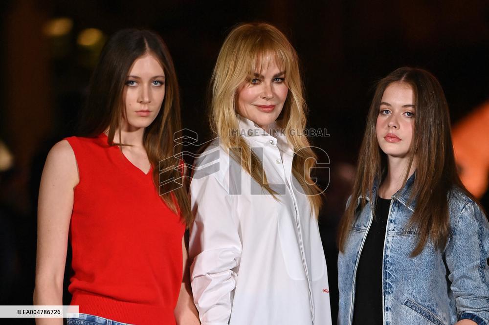 Chanel Photocall Paris Fashion Week. FC