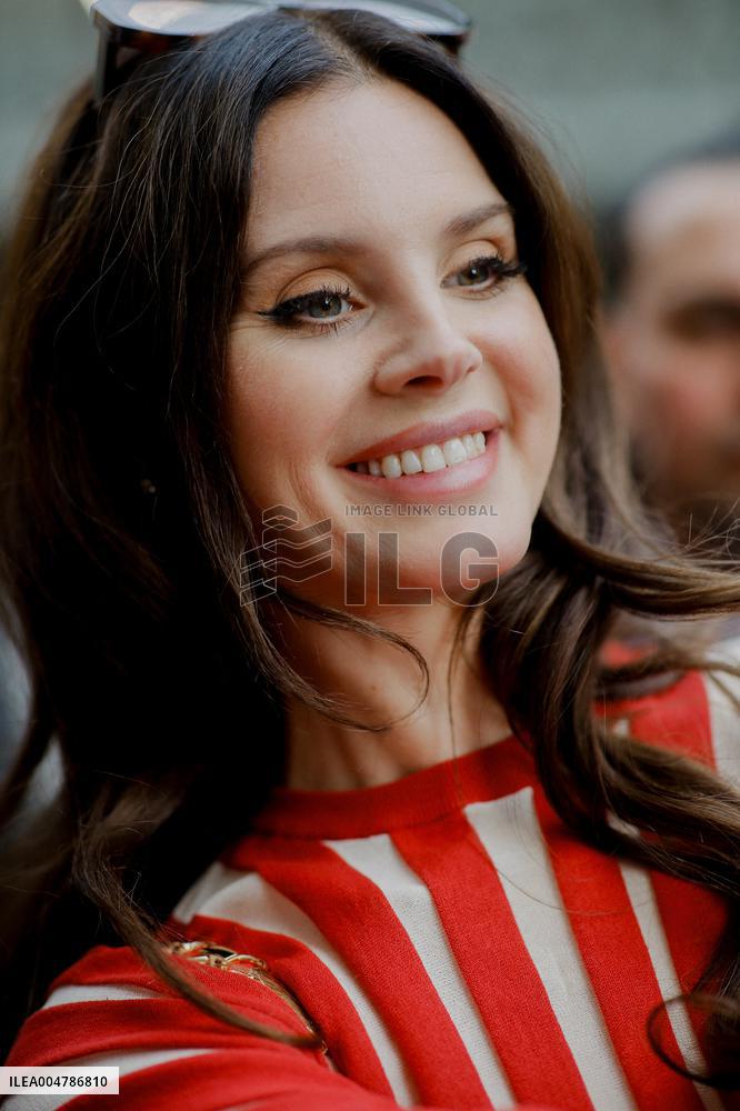 PFW - Lana Del Rey arriving At Zimmermann