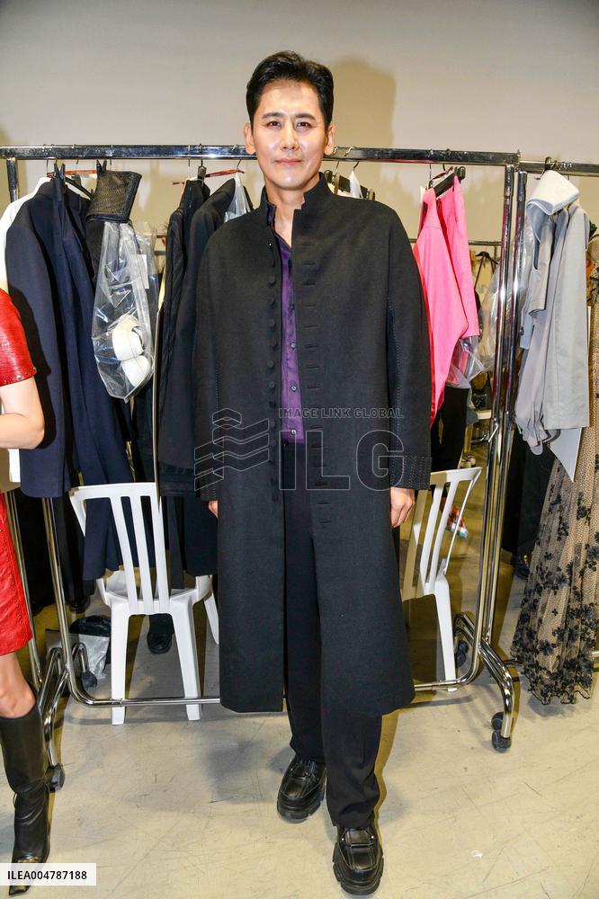 PFW - Shiatzy Chen Front Row