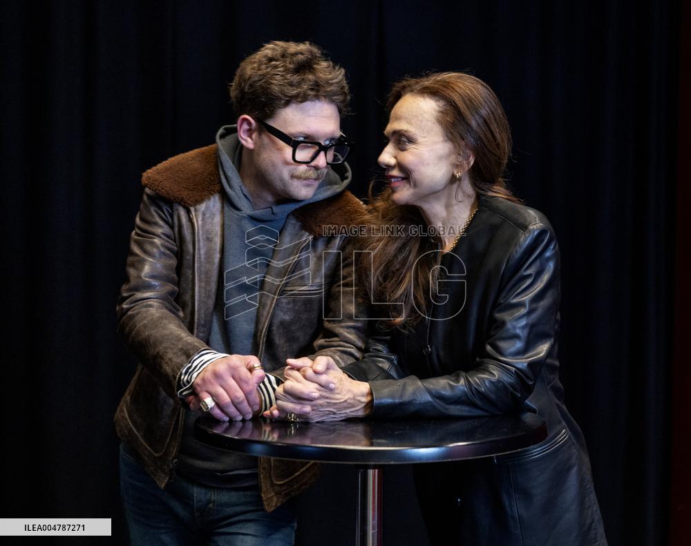 LENA OLIN, FA CAMPBELL