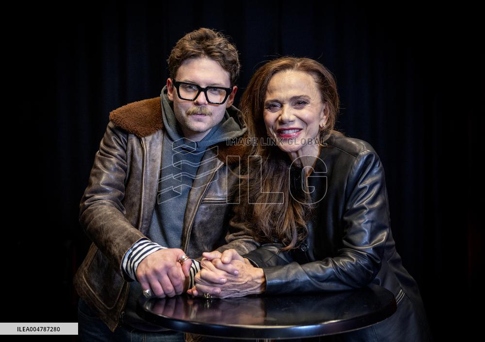 LENA OLIN, FA CAMPBELL