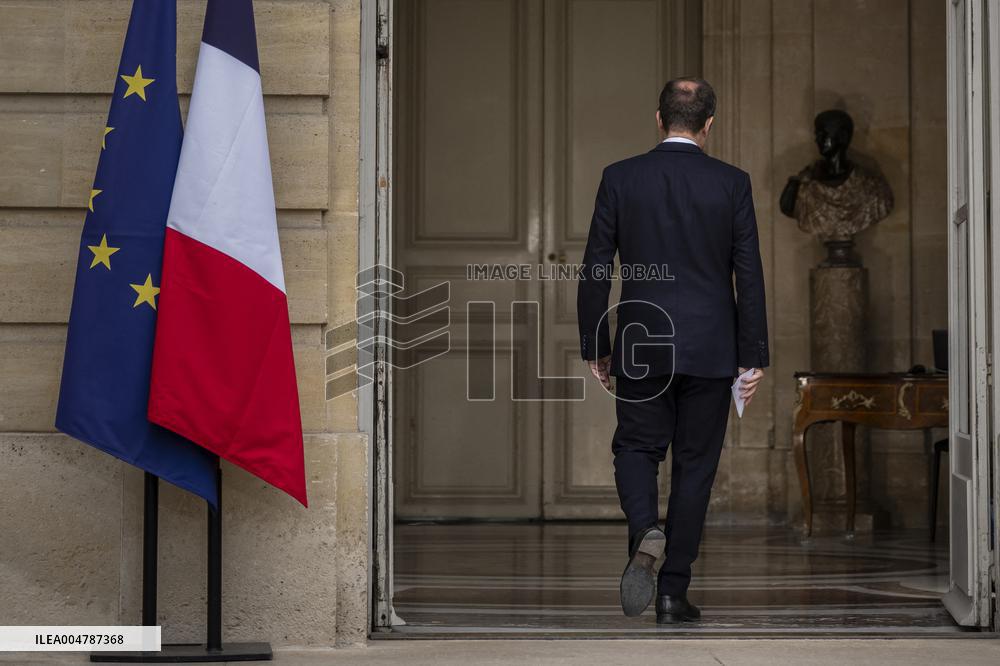Statement by French Outgoing Prime Minister Sebastien Lecornu After Resignation - Paris