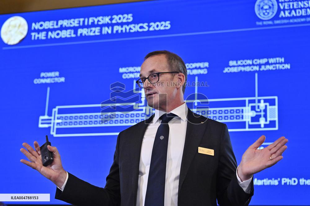 THE NOBEL PRIZE IN PHYSICS IS ANNOUNCED