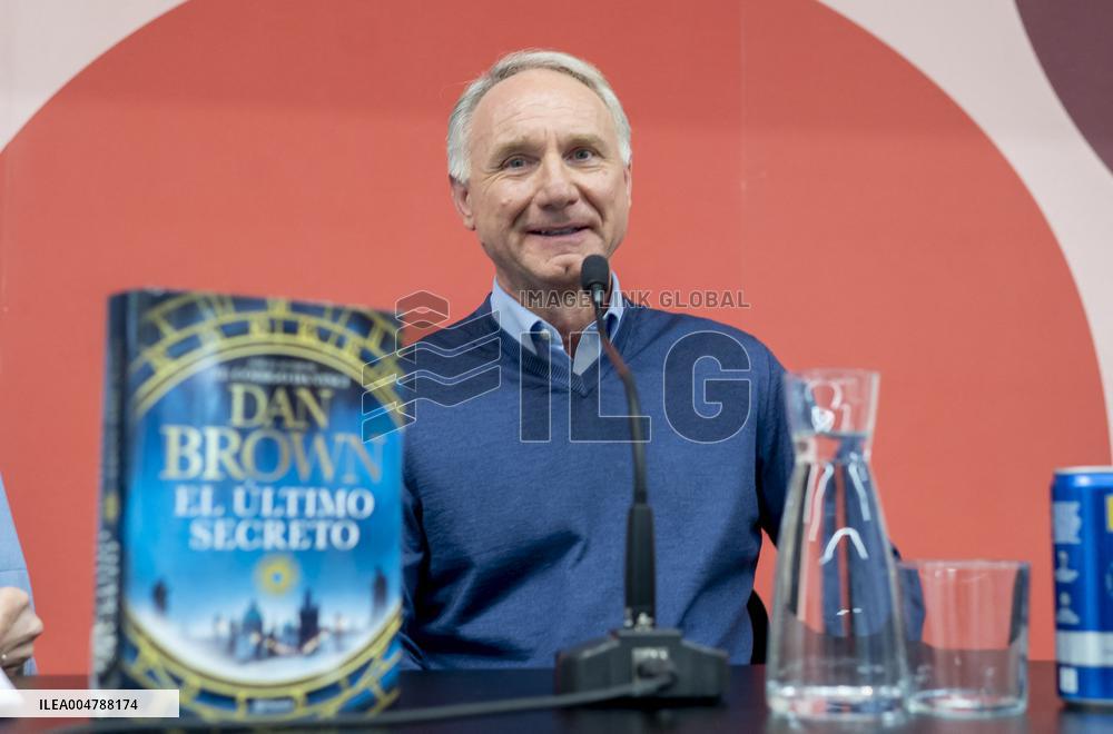 Dan Brown Presents 'The Last Secret' - Madrid