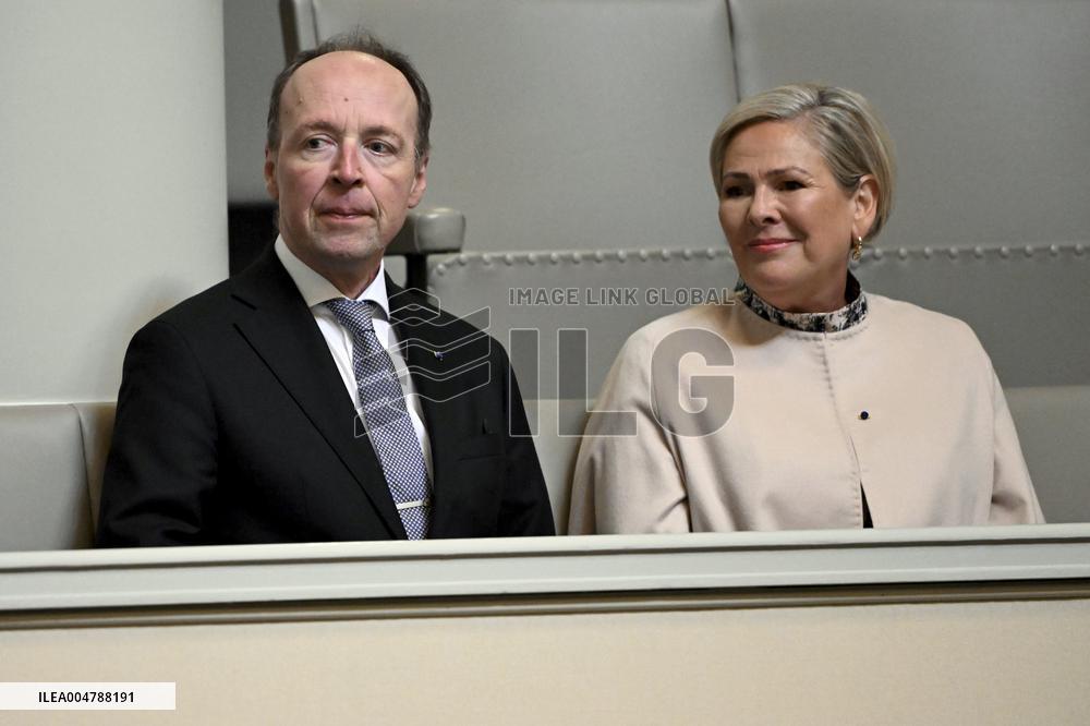 Eduskunnan täysistunto