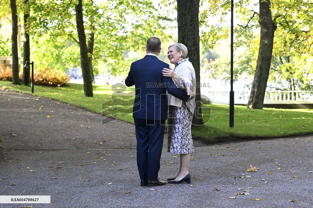 Islannin presidenttipari valtiovierailulla Suomessa