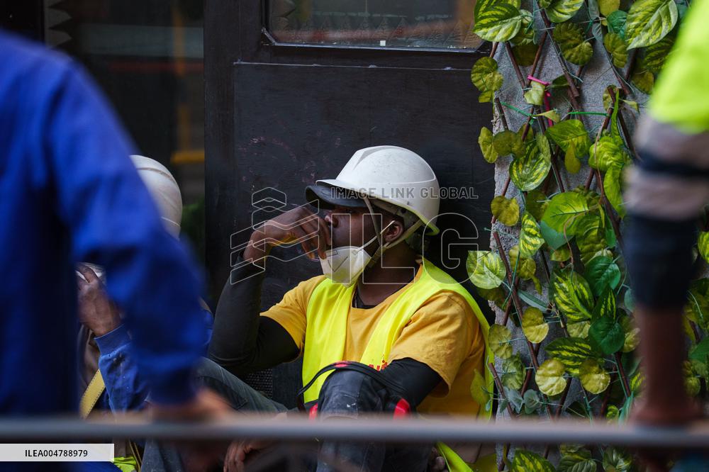 Several Missing After Madrid Building Collapse - Spain