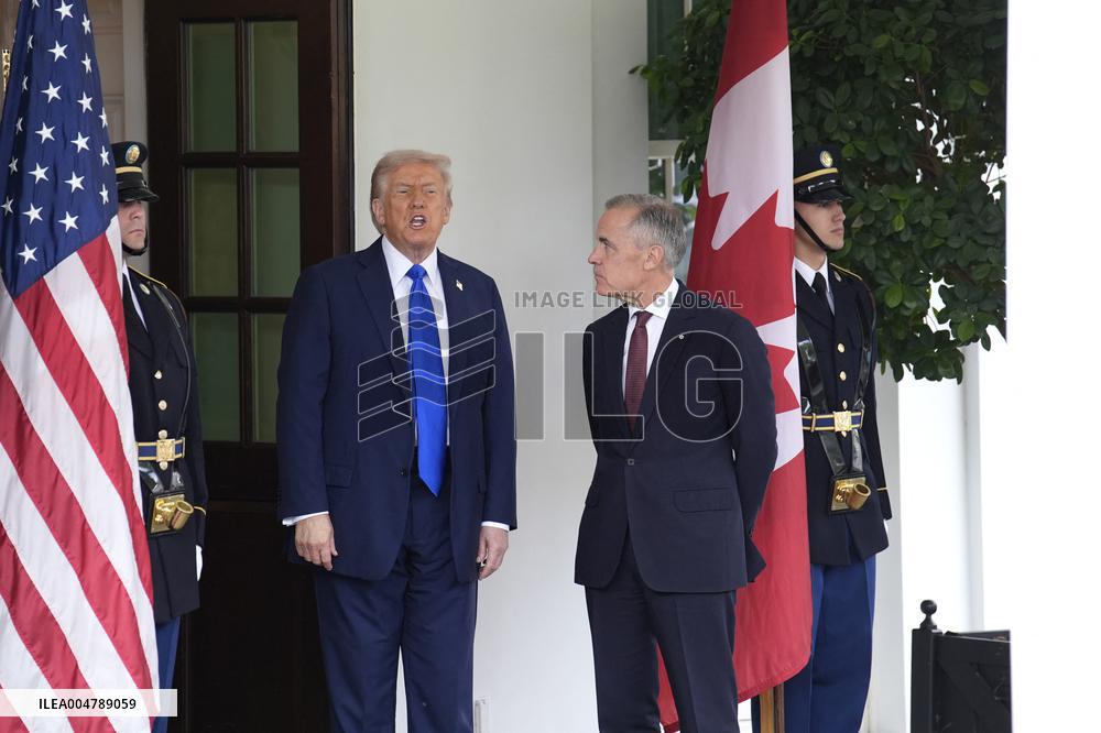 Donald Trump greets Mark Carney - Washington