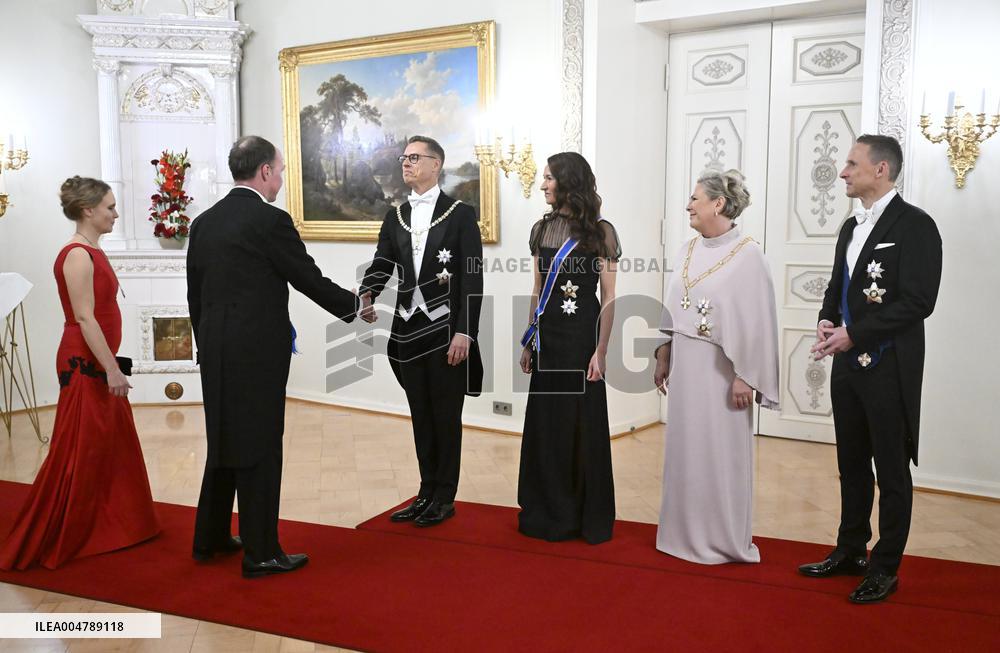 Islannin presidenttipari valtiovierailulla Suomessa