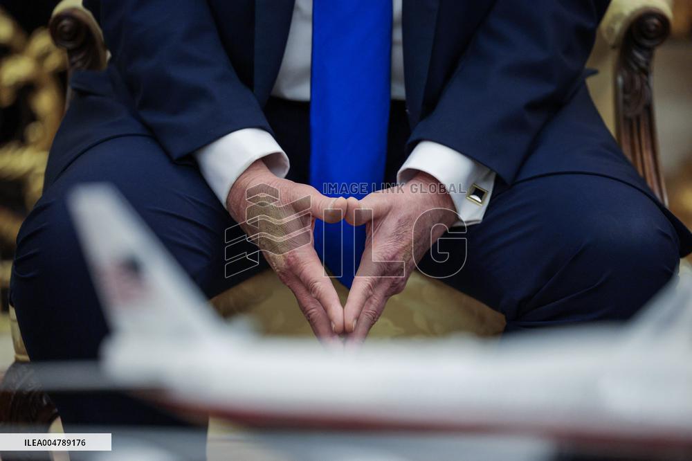 Canadian Prime Minister Carney visits Trump White House