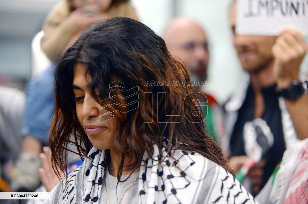 Rima Hassan and activists welcomed at Orly Airport