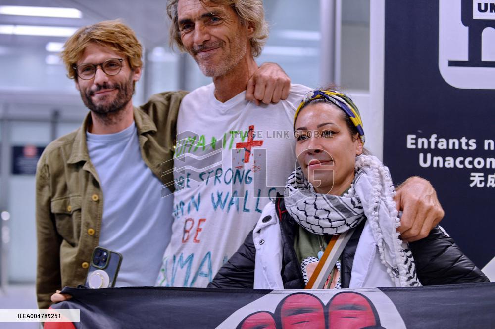 Rima Hassan and activists welcomed at Orly Airport