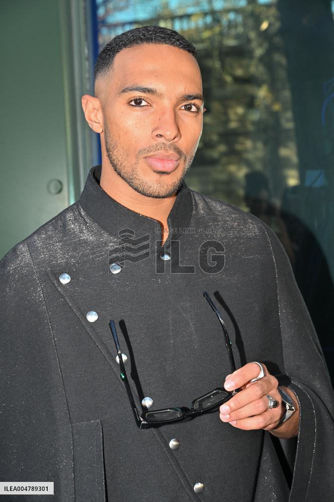 PFW Pierre Cardin Front Row