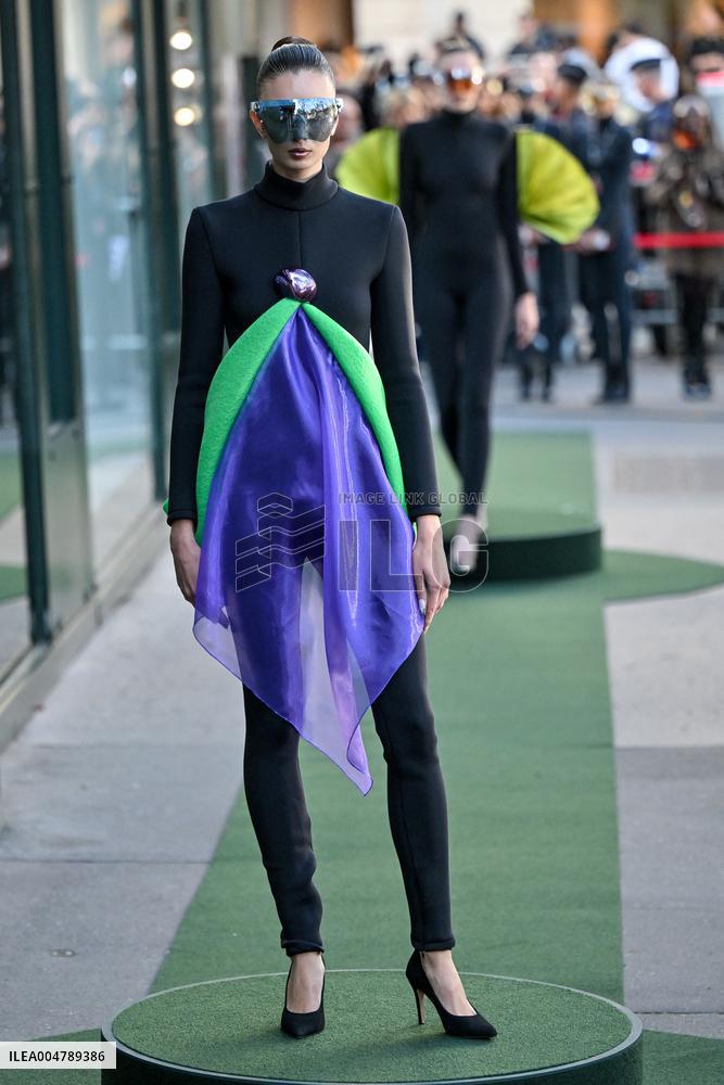 PFW Pierre Cardin Runway