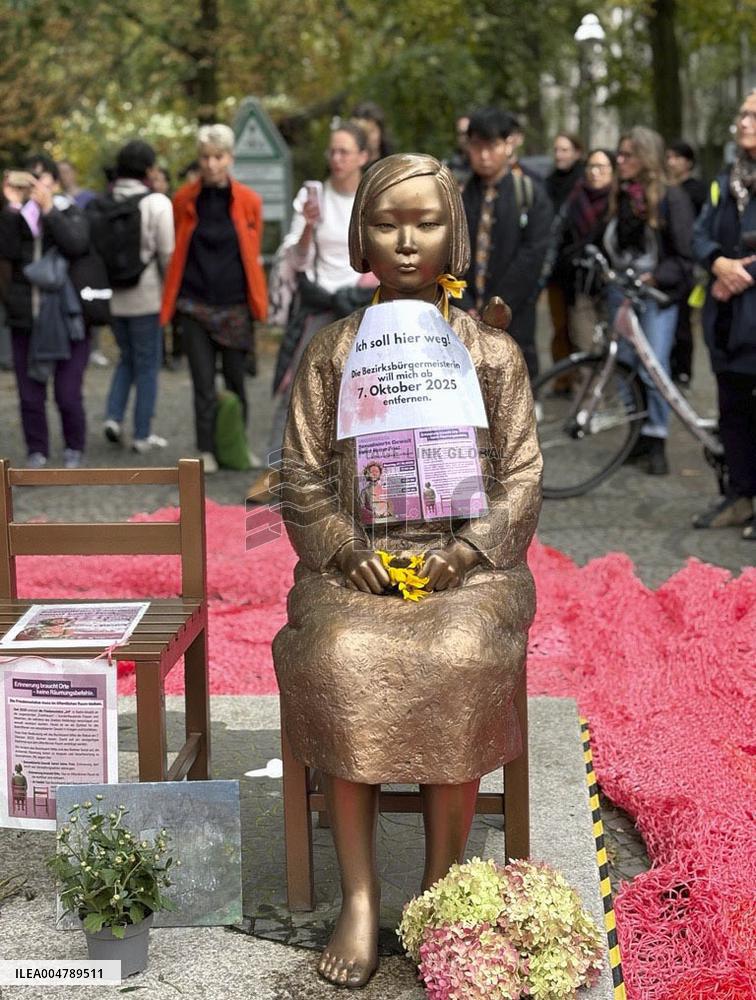 "Comfort women" statue in Berlin