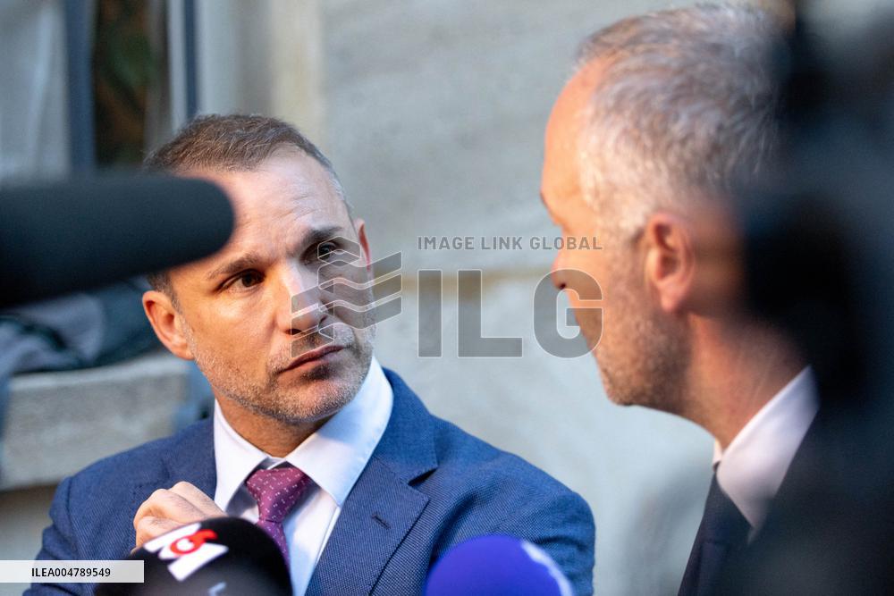 Negotiations in Matignon after Prime Ministers Resignation - Paris AJ