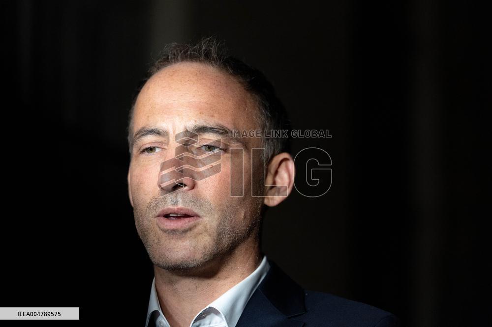 Negotiations in Matignon after Prime Ministers Resignation - Paris AJ