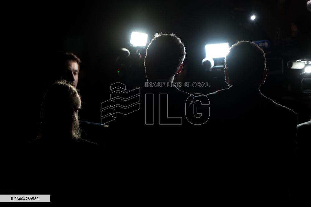 Negotiations in Matignon after Prime Ministers Resignation - Paris AJ