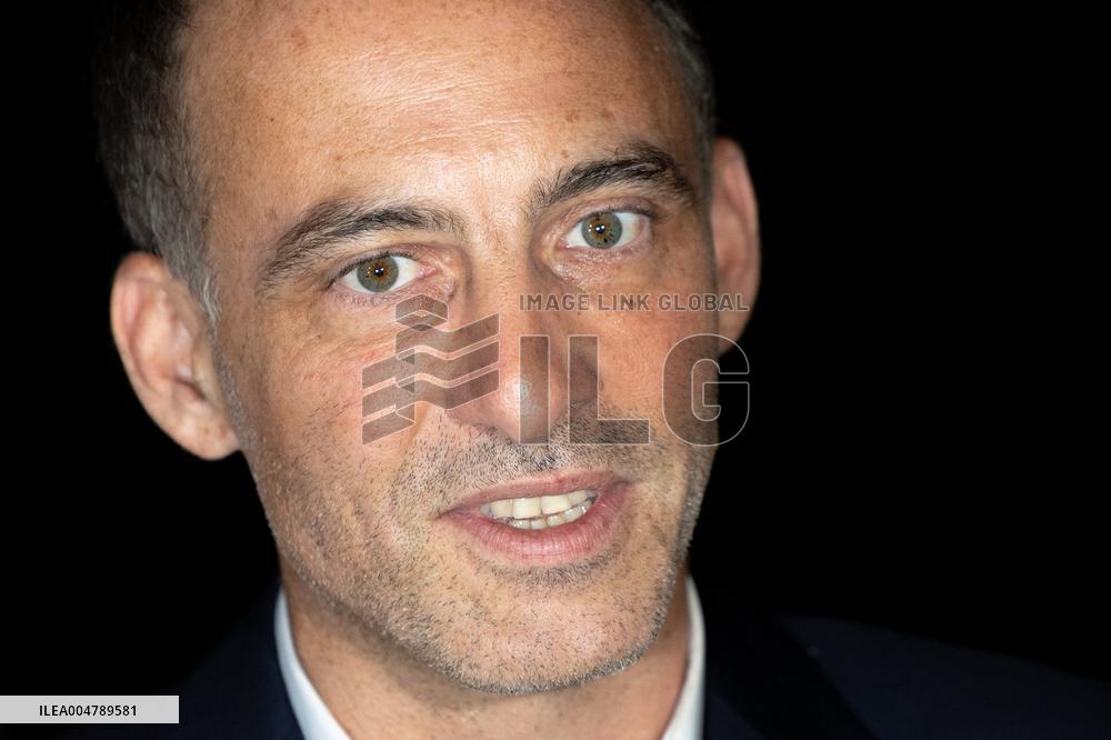 Negotiations in Matignon after Prime Ministers Resignation - Paris AJ