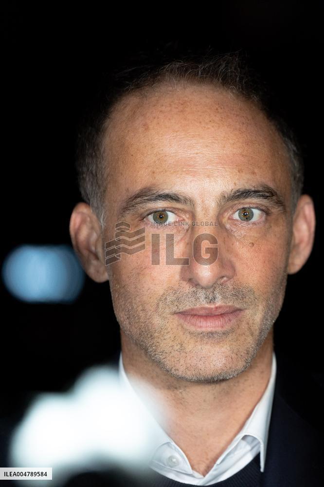 Negotiations in Matignon after Prime Ministers Resignation - Paris AJ