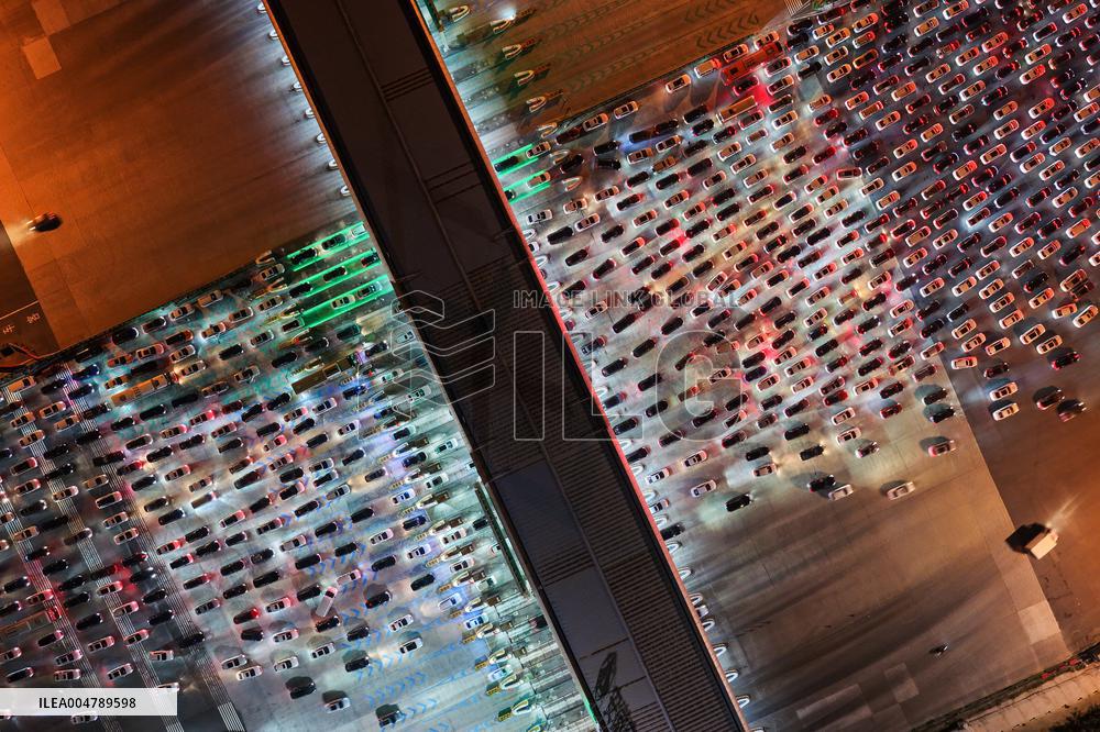 Largest High-speed Toll Station in China