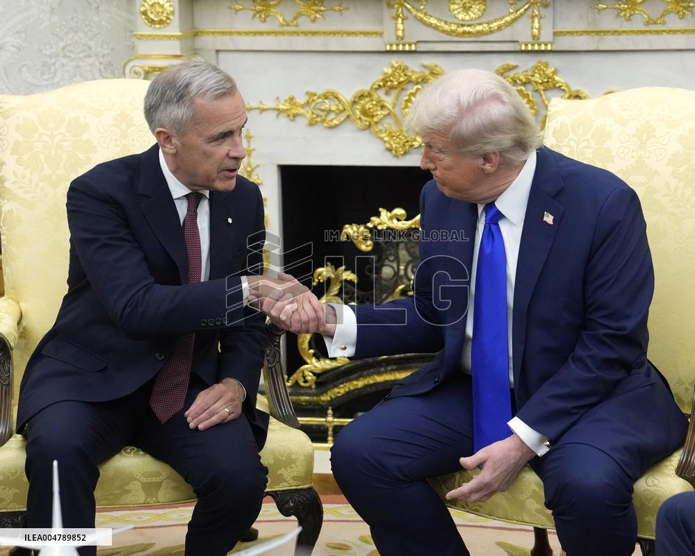 Donald Trump Meets With Mark Carney - DC