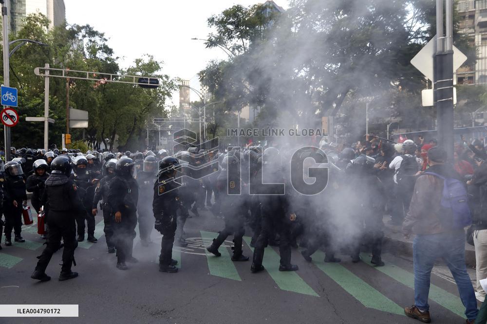 Demonstrator for a Free Palestine State - Mexico City