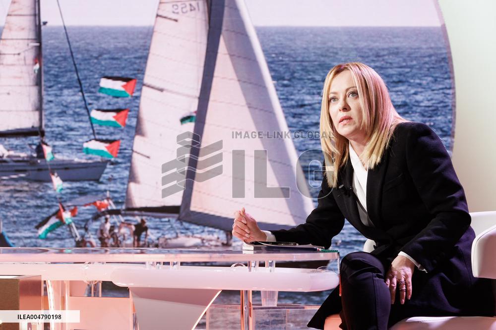 Giorgia Meloni Guest on The Programme "Cinque Minuti" - Rome