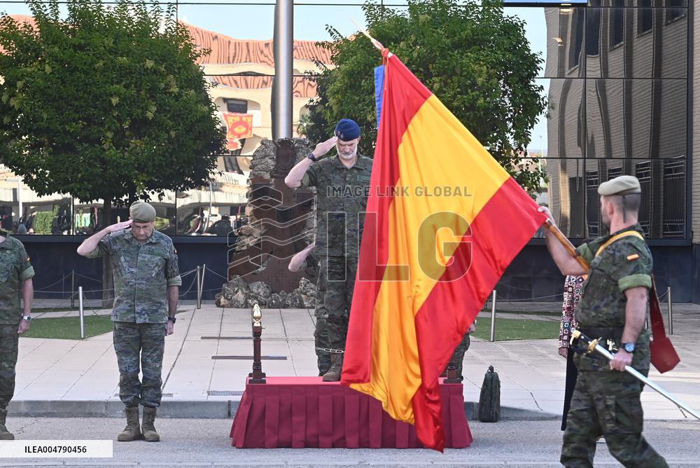 King Felipe Visits The Logistics Academy Of The Spanish Army - Calatayud