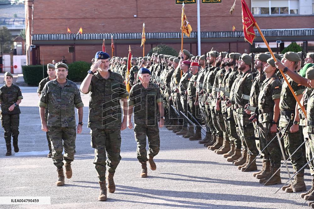 King Felipe Visits The Logistics Academy Of The Spanish Army - Calatayud