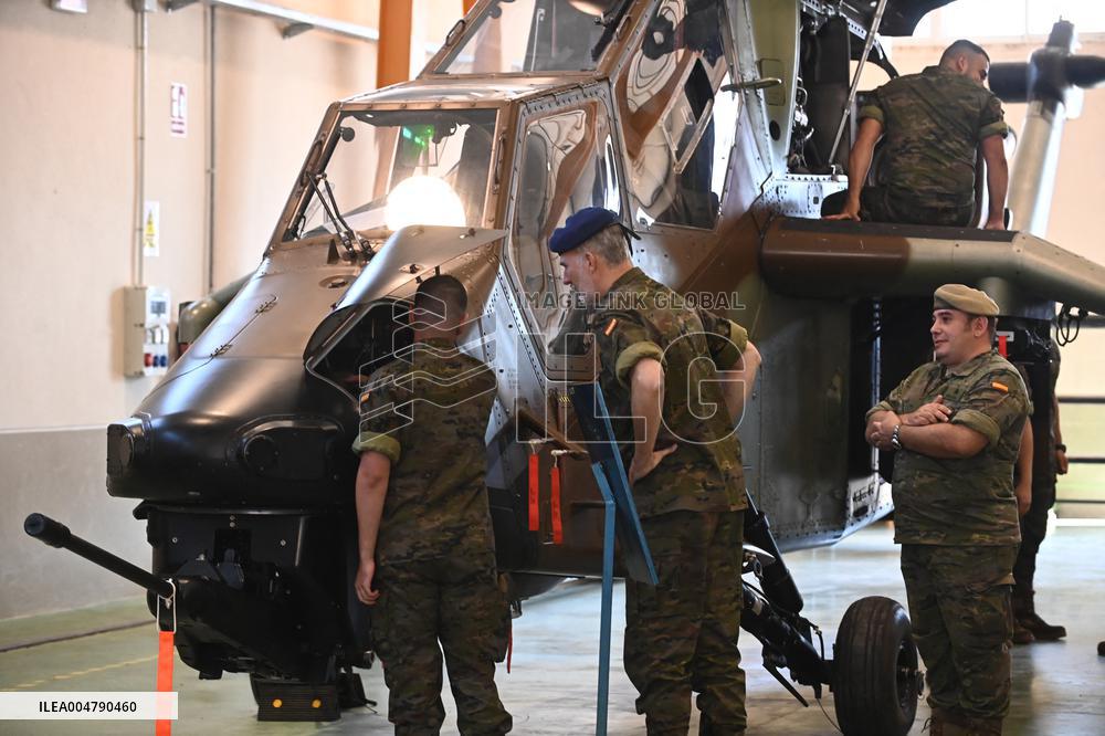 King Felipe Visits The Logistics Academy Of The Spanish Army - Calatayud