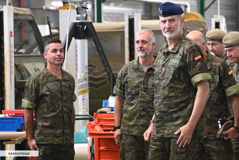 King Felipe Visits The Logistics Academy Of The Spanish Army - Calatayud
