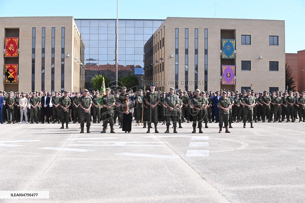 King Felipe Visits The Logistics Academy Of The Spanish Army - Calatayud
