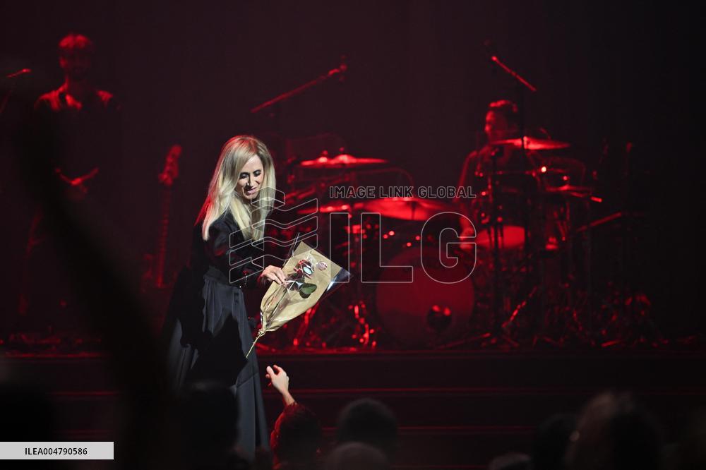 Lara Fabian Concert at Zenith of Rouen - France